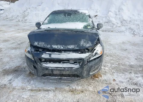 2012 Volvo S60 T6 из США, поврежденный, VIN YV1902FH4C2077599